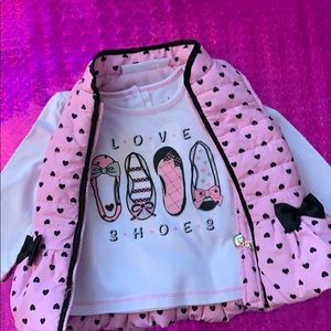 Love Shoes top with heart puffy vest